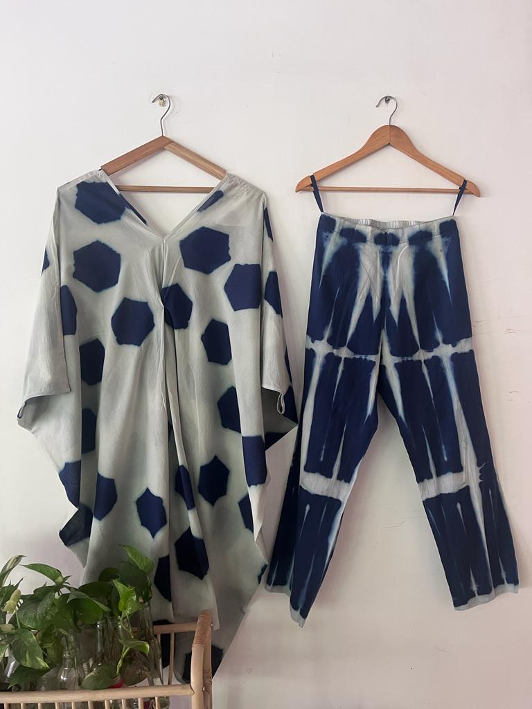 Shazfa Kaftan Set in Blue Shibori